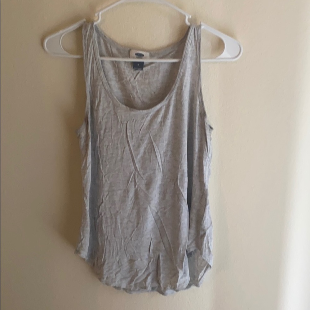 Gray tank top